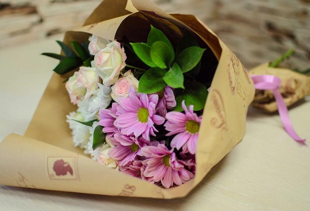 Букет цветов из: Розы и Хризантемы в Салавате