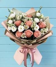 Букет цветов из:  Розы, Альстромерии и Лизиантусы в Салавате