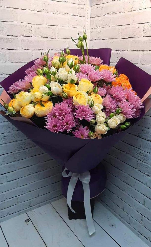 Букет цветов из: Хризантемы и Розы в Салавате