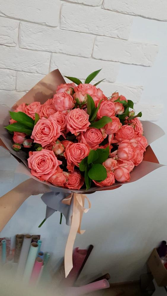 Букет цветов из: Розы в Салавате