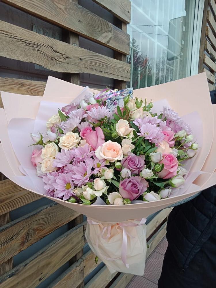 Букет цветов из: Розы и Хризантемы в Салавате