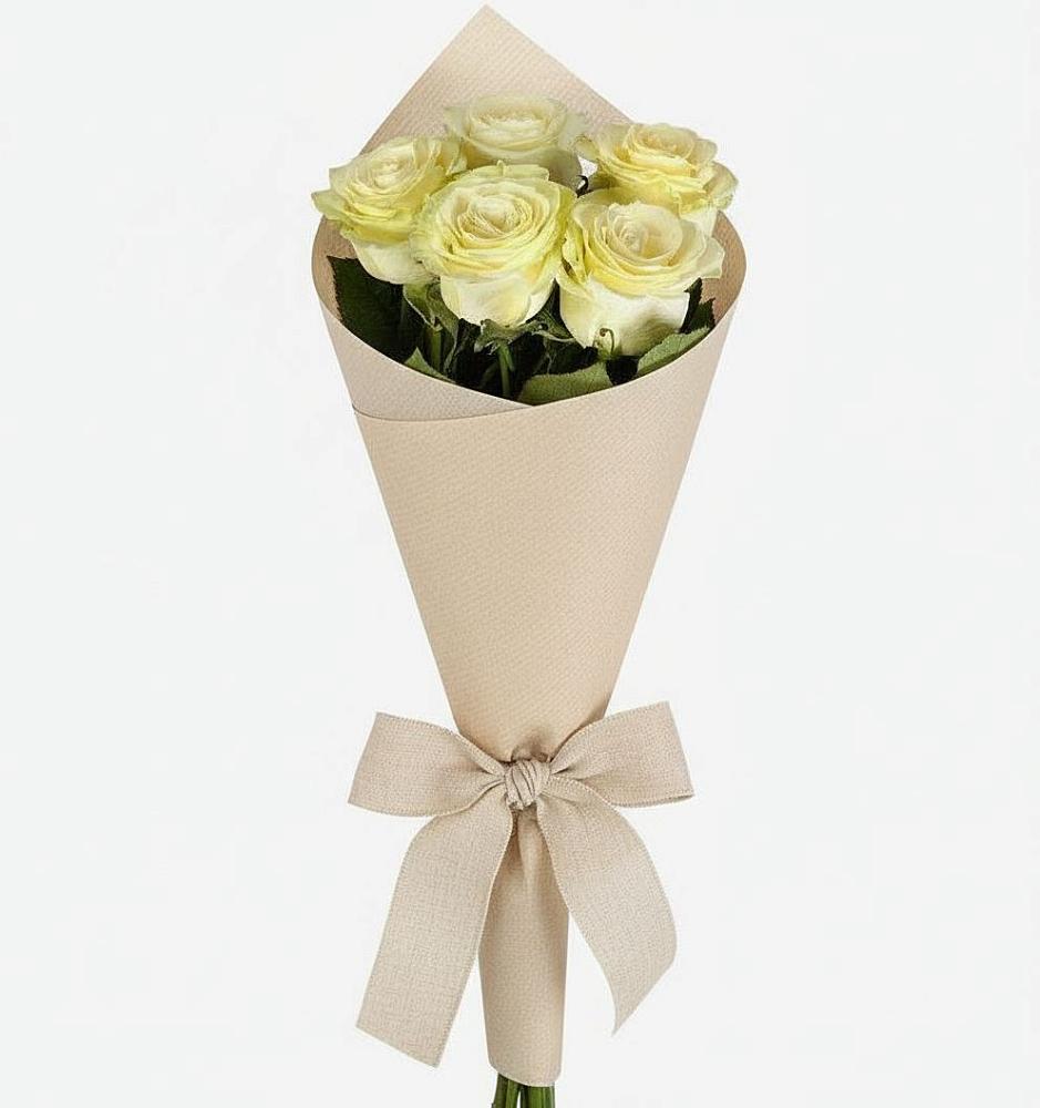 Букет цветов из: Розы в Салавате