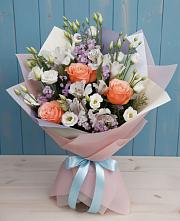 Букет цветов из:  Лизиантусы, Розы, Альстромерии и Гипсофила в Салавате