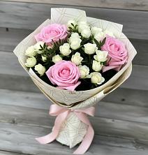 Букет цветов из:  Розы в Салавате