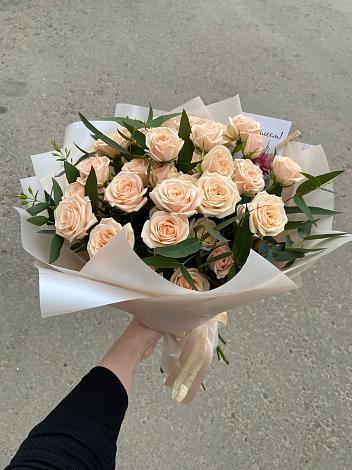 Букет Кремовые розы Латте в Салавате