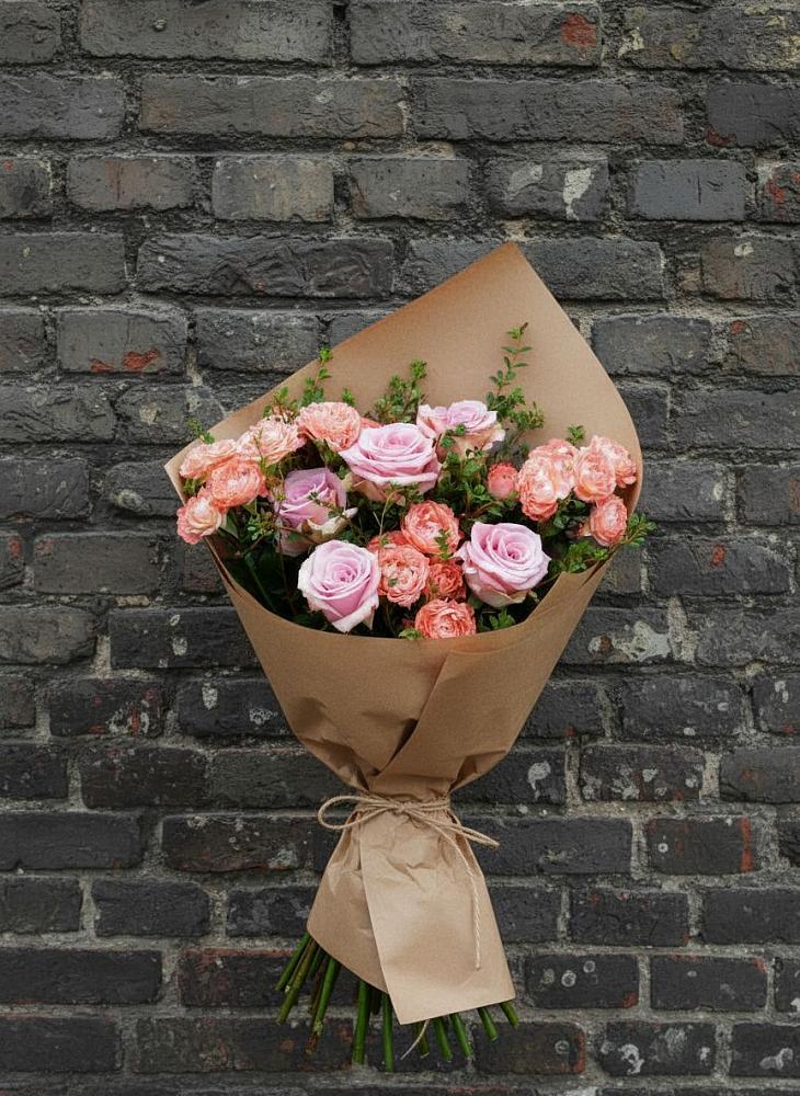 Букет цветов из: Розы в Салавате