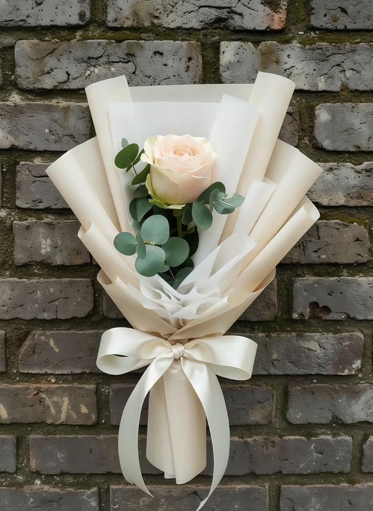 Букет цветов из: Розы в Салавате