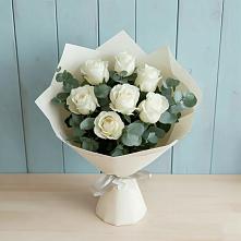 Букет Белые розы в Эвкалипте в Салавате