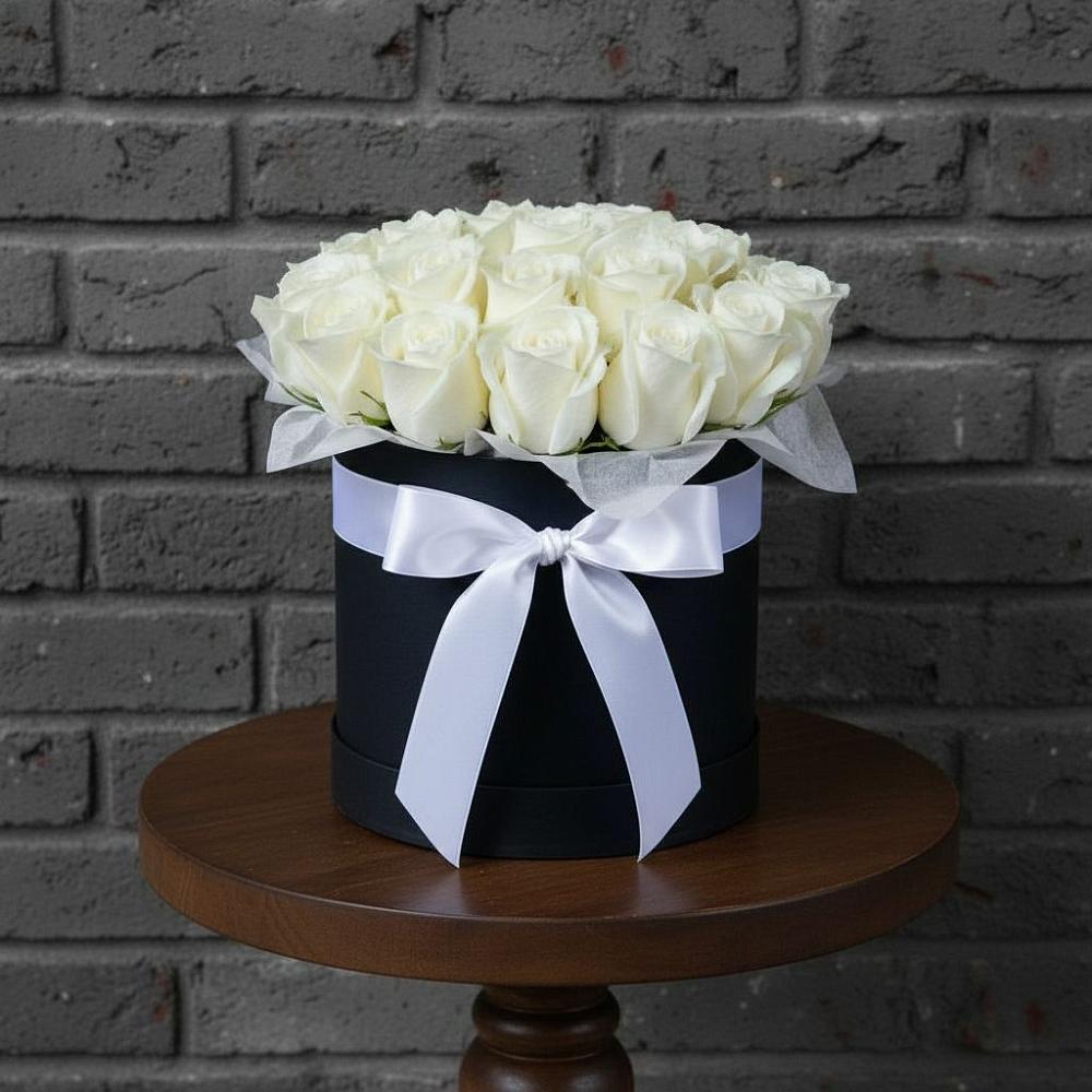 Цветочная композиция из Розы в шляпной коробке в Салавате