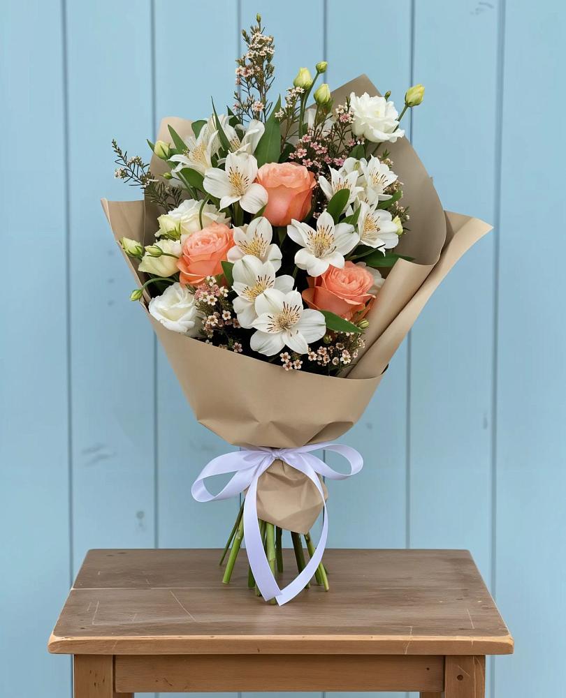 Букет цветов из: Альстромерии, Лизиантусы, Розы и Хризантемы в Салавате
