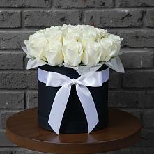 Цветочная композиция из Розы в шляпной коробке в Салавате